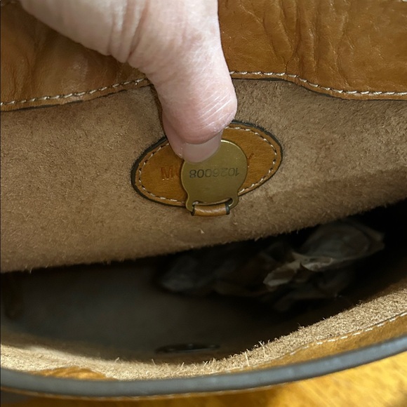 Mulberry Leather Crossbody Bag - Picture 8 of 11